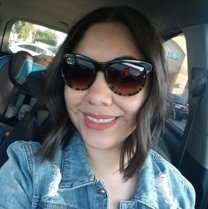 Meet your Posher, Miriam